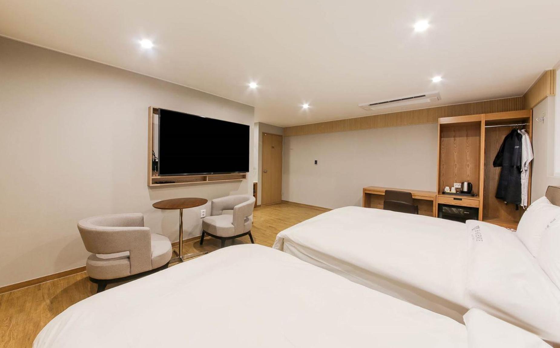 H Avenue Hotel In Gyeongju Exterior foto